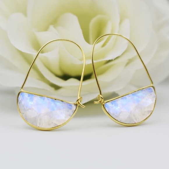 🌹The Quiet Luxury Collection🌹 Real Moonstone Gold Plated Earrings - Picture 3 of 17